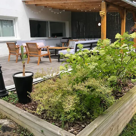 La Terrasse De L Oise *